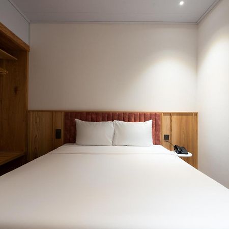 Haven Hut Riverside Hotel Ho Chi Minh City Bagian luar foto